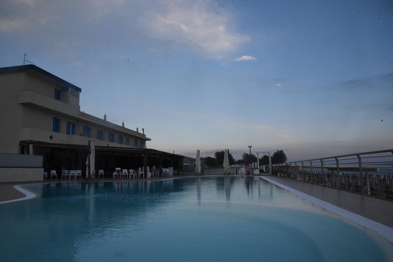 Blu Hotel Pontecagnano Esterno foto