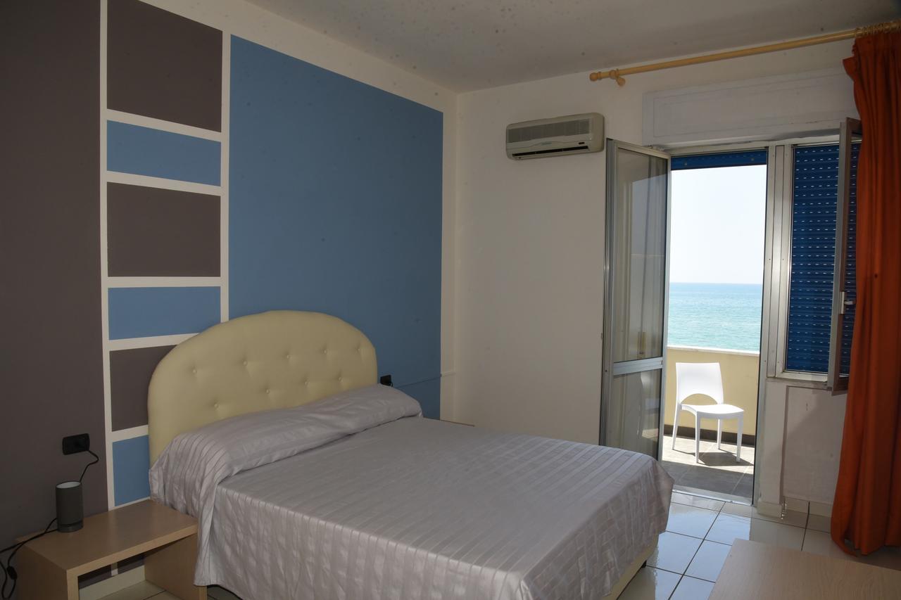 Blu Hotel Pontecagnano Esterno foto